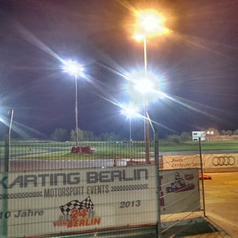 Xxl Location - Die Kartbahn bei nacht. Dank Flutlichtanlage einfach nur toll hier zu fahren. - Arts & Entertainment Near Me - Niedergörsdorf, BB Xxl Location - Die Kartbahn bei nacht. Dank Flutlichtanlage einfach nur toll hier zu fahren. - Arts & Entertainment Near Me - Niedergörsdorf, BB