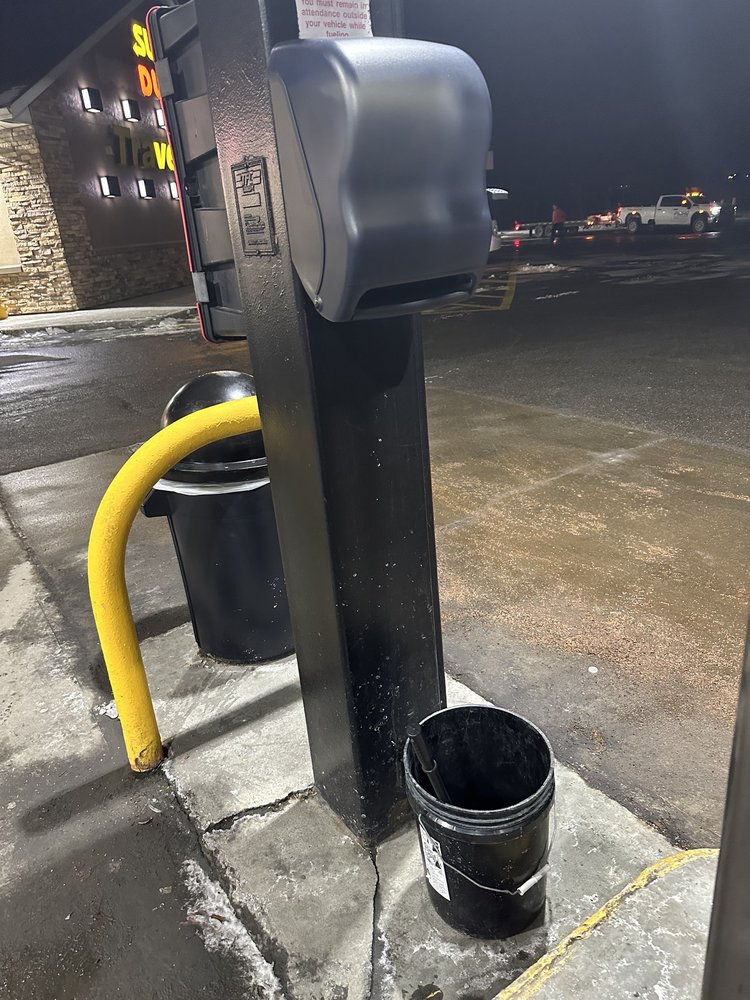 PILOT TRAVEL CENTER Updated October 2024 995 Route 9, Castleton On