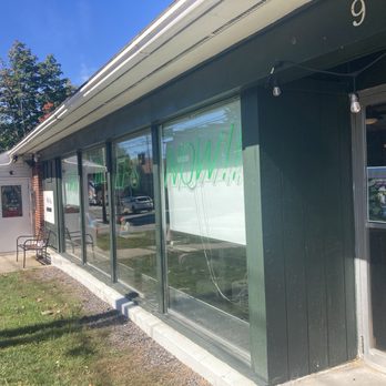 George & Leon’s - Restaurant - Sandwiches Near Me - Westbrook, Maine George & Leon’s - Restaurant - Sandwiches Near Me - Westbrook, Maine