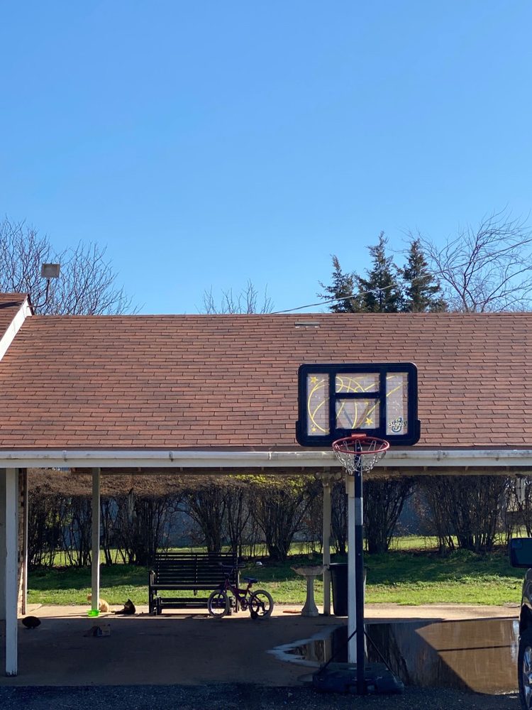 Slide of William Joles Roofing & Painting