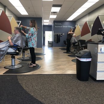 Great Clips - Clipping area - Hair Salons Near Me - Huntersville, North Carolina
