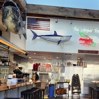 The Lobster Trap - Seafood Near Me - Avalon, California