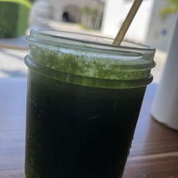 Fresco Hábito - Green juice with Hilton in the back (I did not stay at the Hilton..just saying)