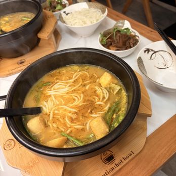 Ten Seconds Yunnan Rice Noodle - Golden beef brisket noodle soup - Noodles Near Me - Berkeley, California Ten Seconds Yunnan Rice Noodle - Golden beef brisket noodle soup - Noodles Near Me - Berkeley, California