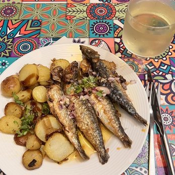 Lisboa Tu & Eu - grilled sardines - Portuguese Near Me - Lisbon, 11
