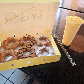 Mochinut - Strawberry Funnel, Churro, and Peanut Butter Jelly!!! - Coffee & Tea Near Me - San Antonio, Texas