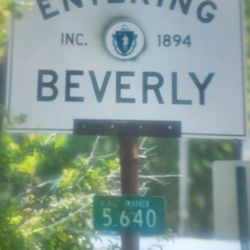 City Taxi of Beverly - Entering Beverly.
