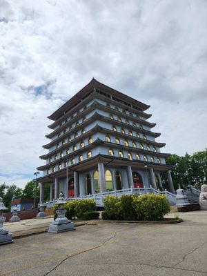 Ten Thousand Buddhas Sarira Stupa by null