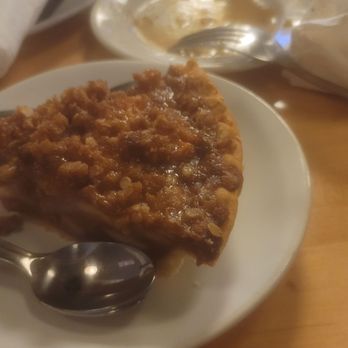 Brook's Kitchen & Tap - Apple Pie - Bars Near Me - Oakbrook Terrace, Illinois