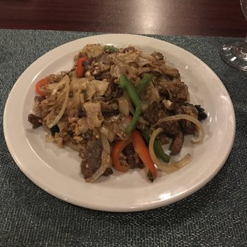 Raan Thai - Beef Drunken Noodle - Thai Near Me - Smithtown, New York