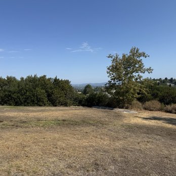 Porter Ridge Park - Open files above the basketball court. On a clear day you can see some of the buildings in Downtown LA. - Parks Near Me - Los Angeles, California