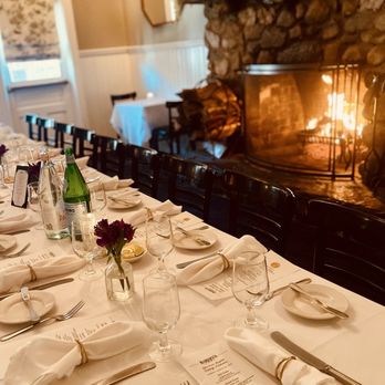 Barney's Restaurant - Fire place in dining room - French Near Me - Locust Valley, New York