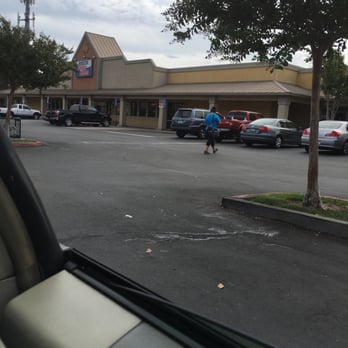 In-Shape Fitness - Never come here that often, Natomas is still my favorite, though this Cal Fit has everything and is not that busy. #nofightingformachines - Gyms Near Me - Carmichael, California