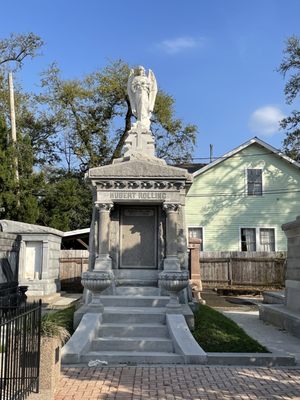 St. Louis Cemetery No. 3 by null