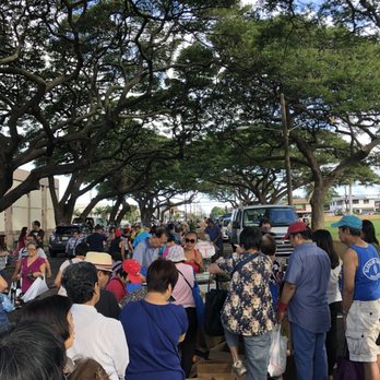 People's Open Market - a large group of people - Farmers Market Near Me - Honolulu, Hawaii People's Open Market - a large group of people - Farmers Market Near Me - Honolulu, Hawaii