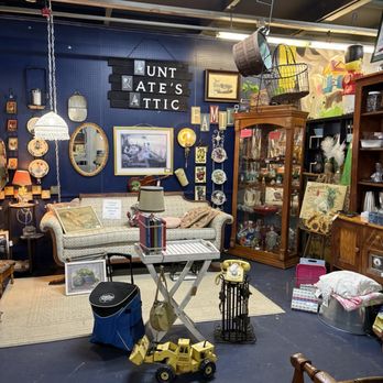 Eclectic Goods Market - Used, Vintage & Consignment Near Me - Dunbar, West Virginia Eclectic Goods Market - Used, Vintage & Consignment Near Me - Dunbar, West Virginia