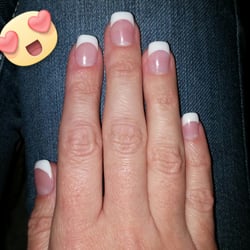 Full set pink and whites by Kimmie.