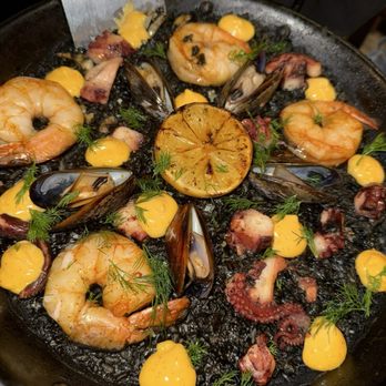 S'Aranella - Squid ink paella - Spanish Near Me - Paso Robles, California S'Aranella - Squid ink paella - Spanish Near Me - Paso Robles, California