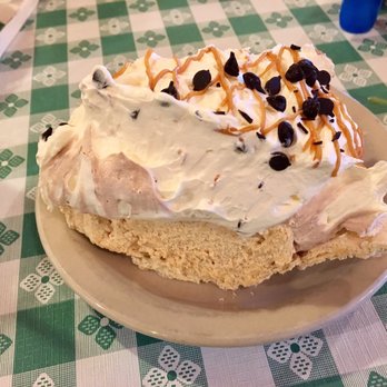 Pine Country Restaurant - Peanut Butter, Banana, Chocolate Chip Pie - Breakfast & Brunch Near Me - Williams, Arizona