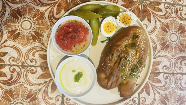 B Cup Cafe & Eatery by null