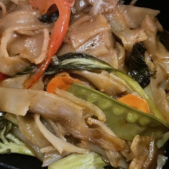 Bamboo Bistro - Vegan Drunken noodles w/ veggies - Asian Fusion Near Me - Westbrook, Maine Bamboo Bistro - Vegan Drunken noodles w/ veggies - Asian Fusion Near Me - Westbrook, Maine