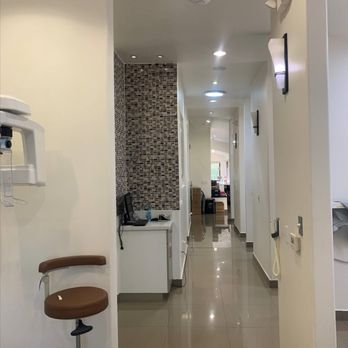 LA Perio Implants - Sherman Oaks - LA Perio Implants - Sherman Oaks - Interior - Periodontists Near Me - Sherman Oaks, California LA Perio Implants - Sherman Oaks - LA Perio Implants - Sherman Oaks - Interior - Periodontists Near Me - Sherman Oaks, California