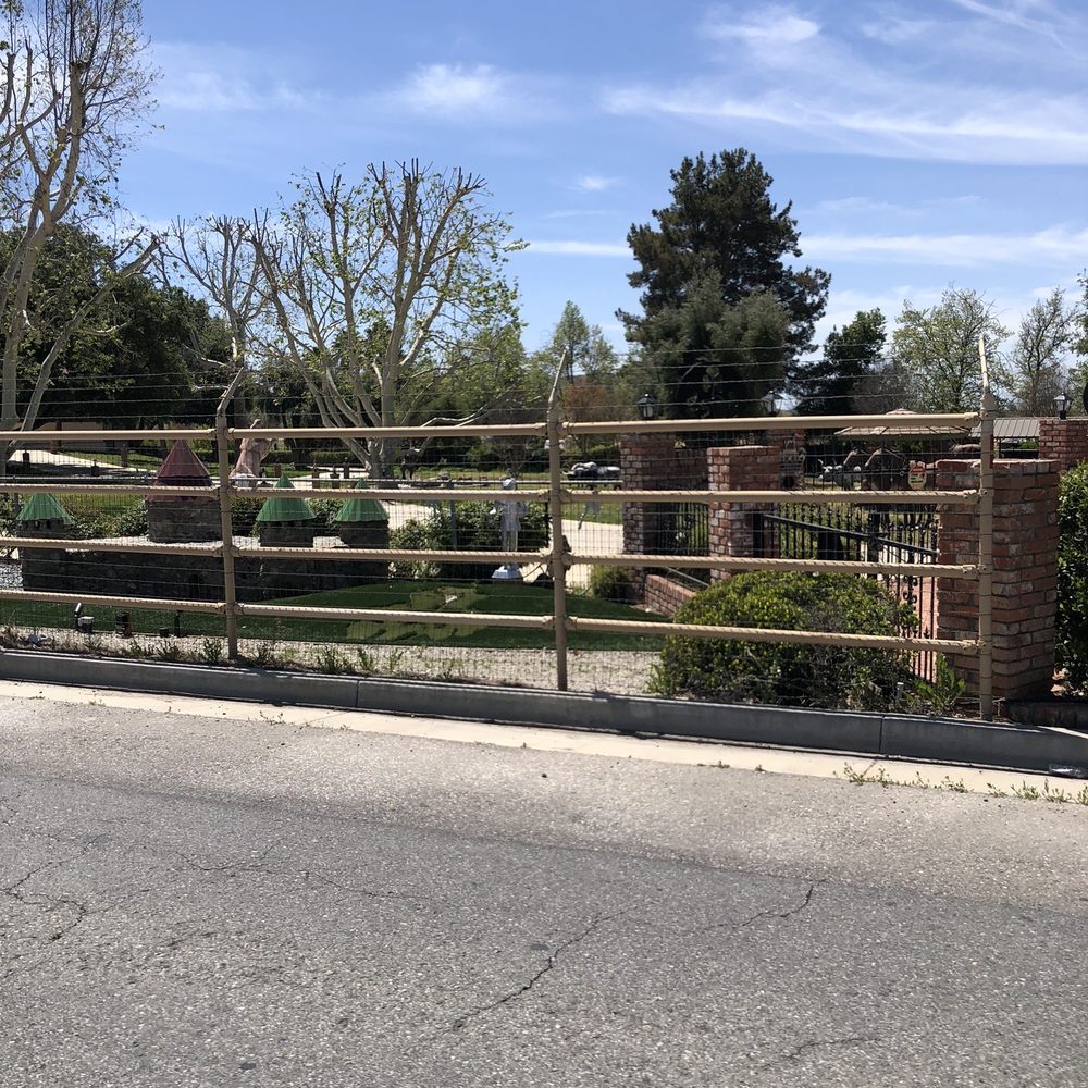 McSweeny Farms - Pictures I can get from the Street - Farms Near Me - Hemet, California McSweeny Farms - Pictures I can get from the Street - Farms Near Me - Hemet, California