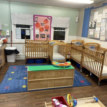 House Street KinderCare - Child Care & Day Care Near Me - Glastonbury, Connecticut House Street KinderCare - Child Care & Day Care Near Me - Glastonbury, Connecticut