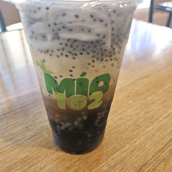 Mía 102 - D1 coconut special. Grass jelly gives it an earthy flavor. - Juice Bars & Smoothies Near Me - Portland, Oregon Mía 102 - D1 coconut special. Grass jelly gives it an earthy flavor. - Juice Bars & Smoothies Near Me - Portland, Oregon