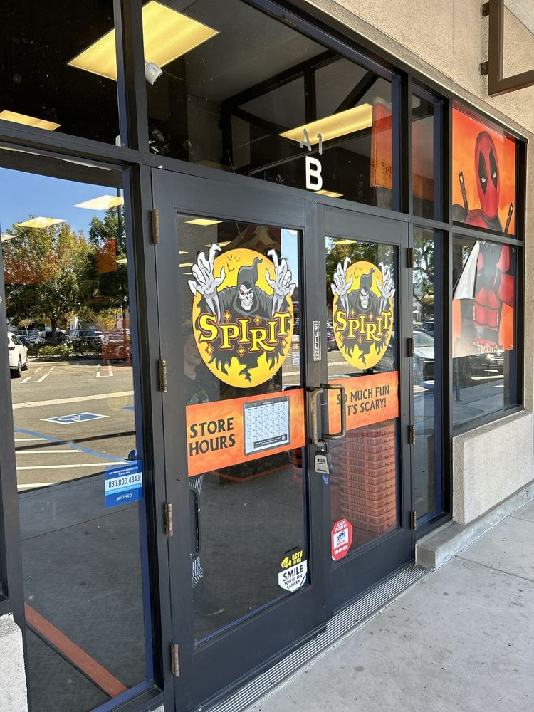 SPIRIT HALLOWEEN - Updated January 2025 - 11 Photos - 60206 Village