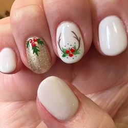 Blooming Nails