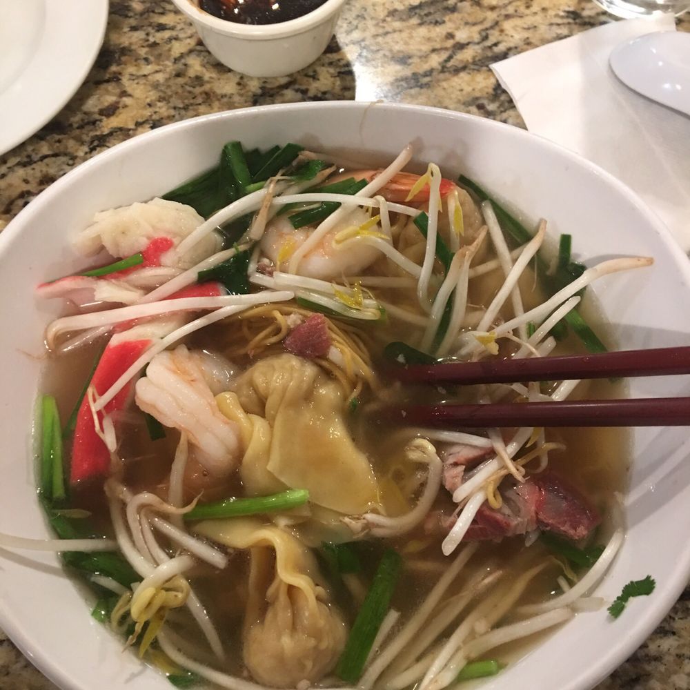 Da Vang Restaurant - Wonton and seafood pho - Vietnamese Near Me - Phoenix, Arizona Da Vang Restaurant - Wonton and seafood pho - Vietnamese Near Me - Phoenix, Arizona