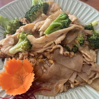 Lamoon Thai Restaurant - Pad See Eiew - Thai Near Me - Mundelein, Illinois Lamoon Thai Restaurant - Pad See Eiew - Thai Near Me - Mundelein, Illinois