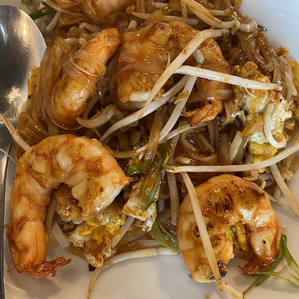 Eggplants Thai Cuisine - Shrimp Pad Thai - Thai Near Me - Temecula, California Eggplants Thai Cuisine - Shrimp Pad Thai - Thai Near Me - Temecula, California
