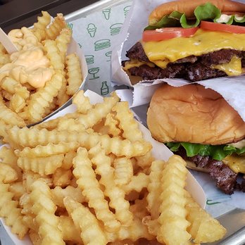Shake Shack Short North - Burgers & Fries- next time we'll save room for shakes! - Fast Food Near Me - Columbus, Ohio Shake Shack Short North - Burgers & Fries- next time we'll save room for shakes! - Fast Food Near Me - Columbus, Ohio