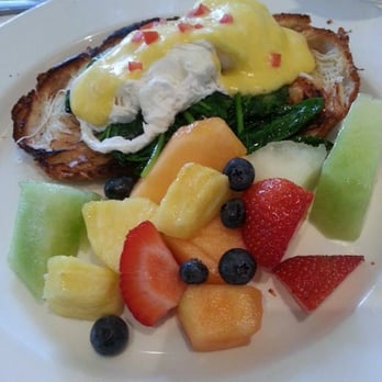 Mi Piace - Ouova Benedettina (Eggs Benedict, Italian Style) with a side of fruits - Italian Near Me - Pasadena, California Mi Piace - Ouova Benedettina (Eggs Benedict, Italian Style) with a side of fruits - Italian Near Me - Pasadena, California