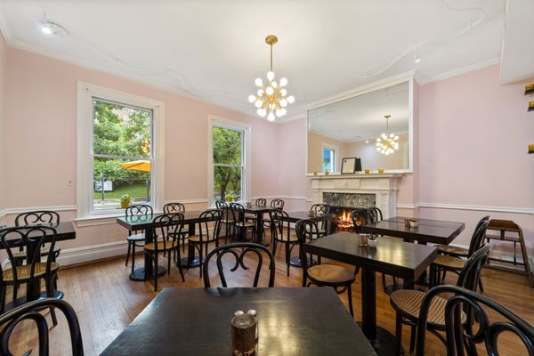 Petit Monde Cafe by null