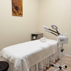 C&C Spa and Reflexology - Beauty Room