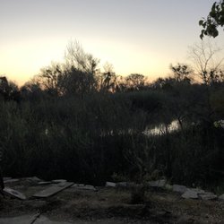 Firebaugh Riverfront Inn - View from the bbq area at sunrise