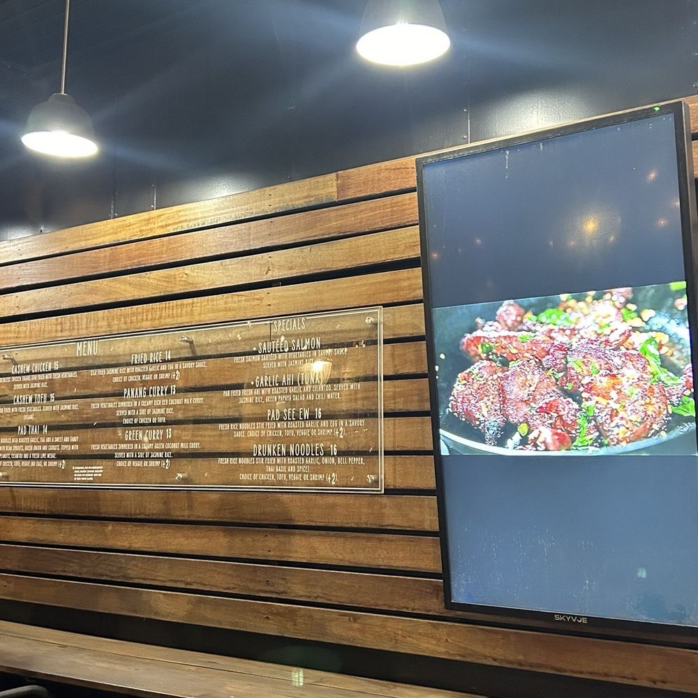 Thai Mee Up - Food Trucks Near Me - Kihei, Hawaii Thai Mee Up - Food Trucks Near Me - Kihei, Hawaii