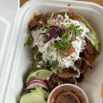 Taco Naco Kc - Pork al pastor tostada - Tacos Near Me - Kansas City, Missouri Taco Naco Kc - Pork al pastor tostada - Tacos Near Me - Kansas City, Missouri