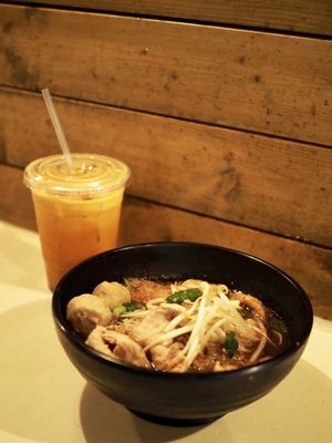 Aroy Dee Thai Kitchen by null