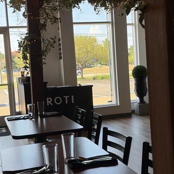 Roti Indian Kitchen - Indian Near Me - Grand Rapids, Michigan Roti Indian Kitchen - Indian Near Me - Grand Rapids, Michigan