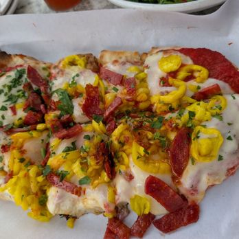 Rooftop Tavern - Firecracker flatbread - Pubs Near Me - Morrison, Colorado