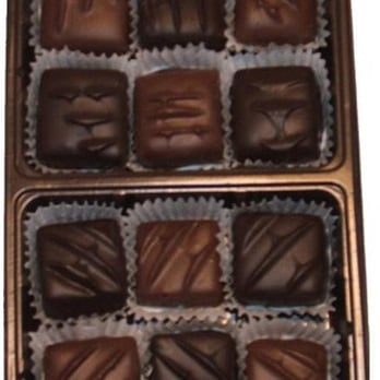 Betty's Chocolates - Caramels enrobed in Belgium milk and dark chocolate. Some salted variety. - Chocolatiers & Shops Near Me Betty's Chocolates - Caramels enrobed in Belgium milk and dark chocolate. Some salted variety. - Chocolatiers & Shops Near Me