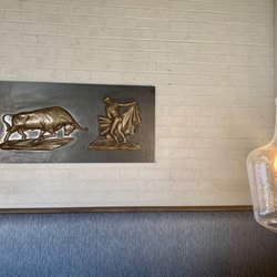Tom’s Place Restaurant - Interior