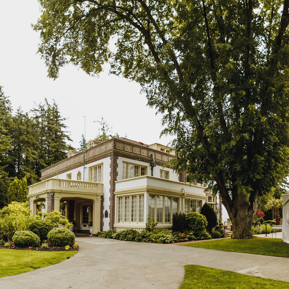 Lairmont Manor - Lairmont Manor front entrance - Venues & Event Spaces Near Me - Bellingham, Washington