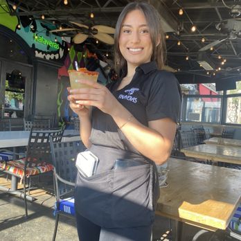 Kalaveras - Server Jessica - Bars Near Me - Moreno Valley, California