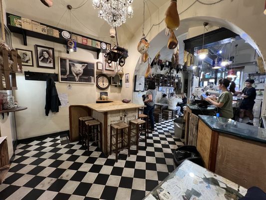 Prosciutteria Cantina dei Papi - Trevi by null