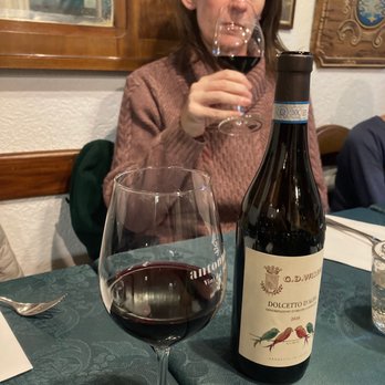 Al Vecio Portal - Sitting down to eat - Italian Near Me - VE, VE